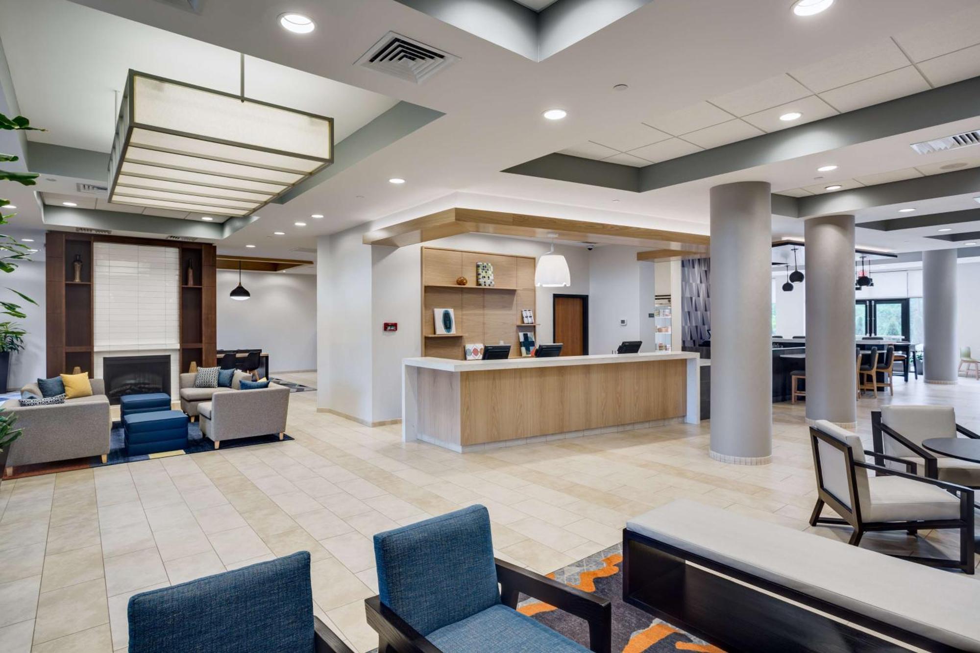 Отель Hyatt House Hartford North/Виндзор Экстерьер фото