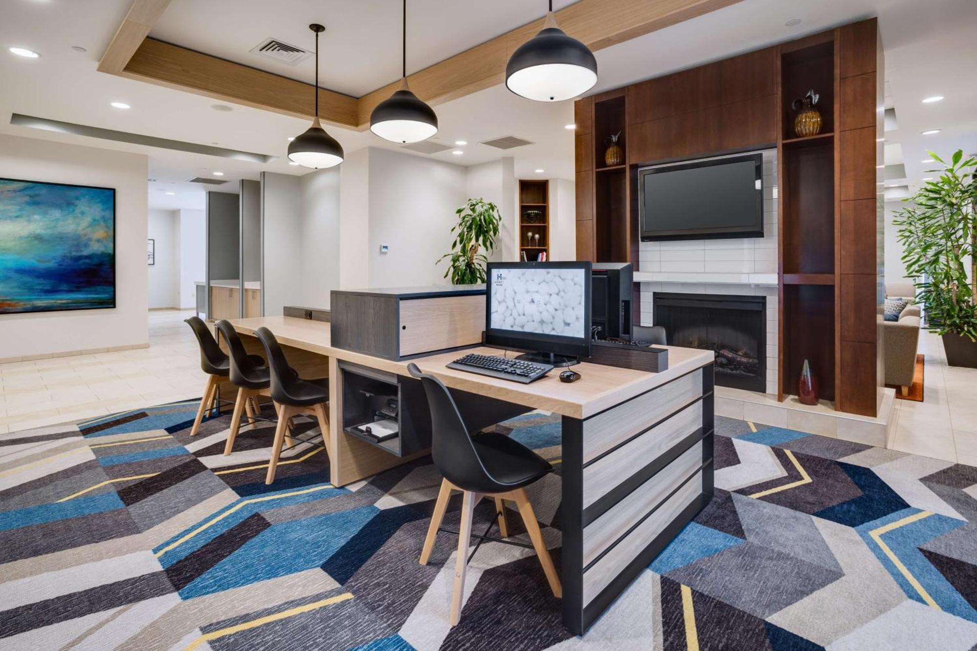 Отель Hyatt House Hartford North/Виндзор Экстерьер фото